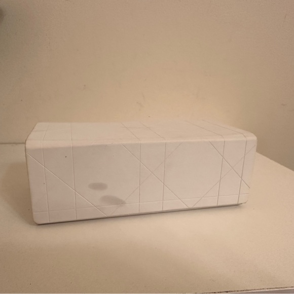 Dior Red Oversized Square Sunglasses - Picture 6 of 7